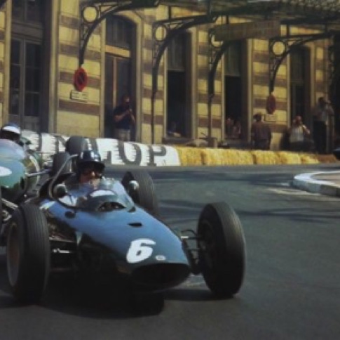A Monaco derrière son rival et ami Graham Hill